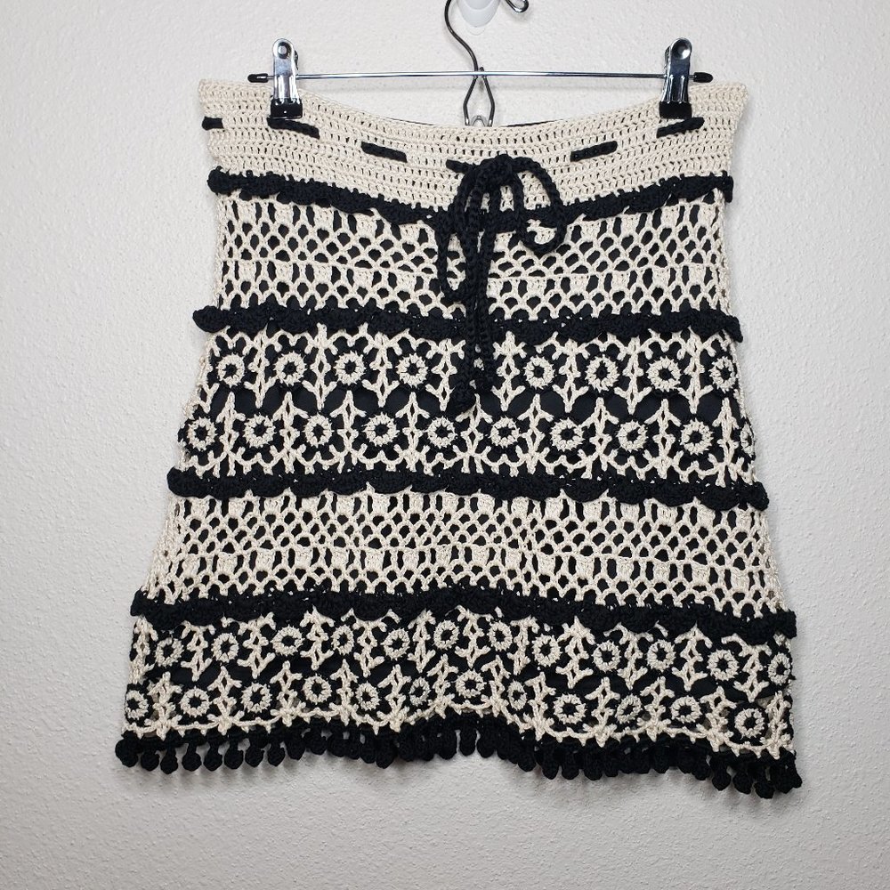 Vtg Nannette Lepore Sz M Black/White Lined Crochet Skirt, Drawstring